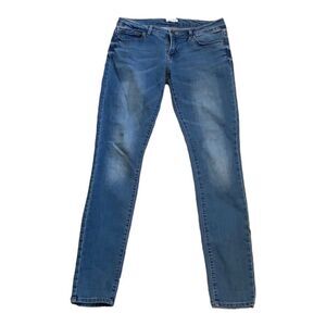 Forever 21 Medium wash stretch skinny Jean size 27